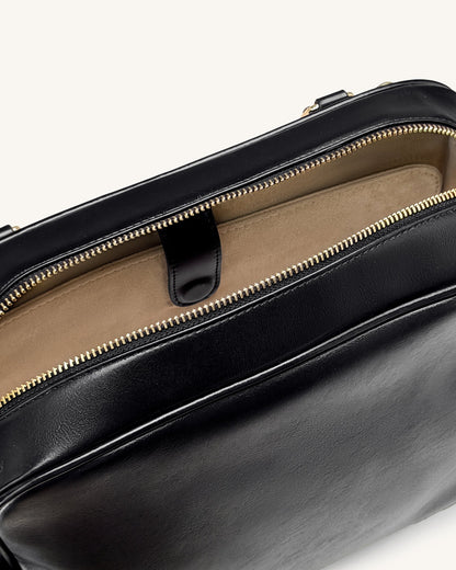 Callie Tusk Detail Shoulder Bag - Black
