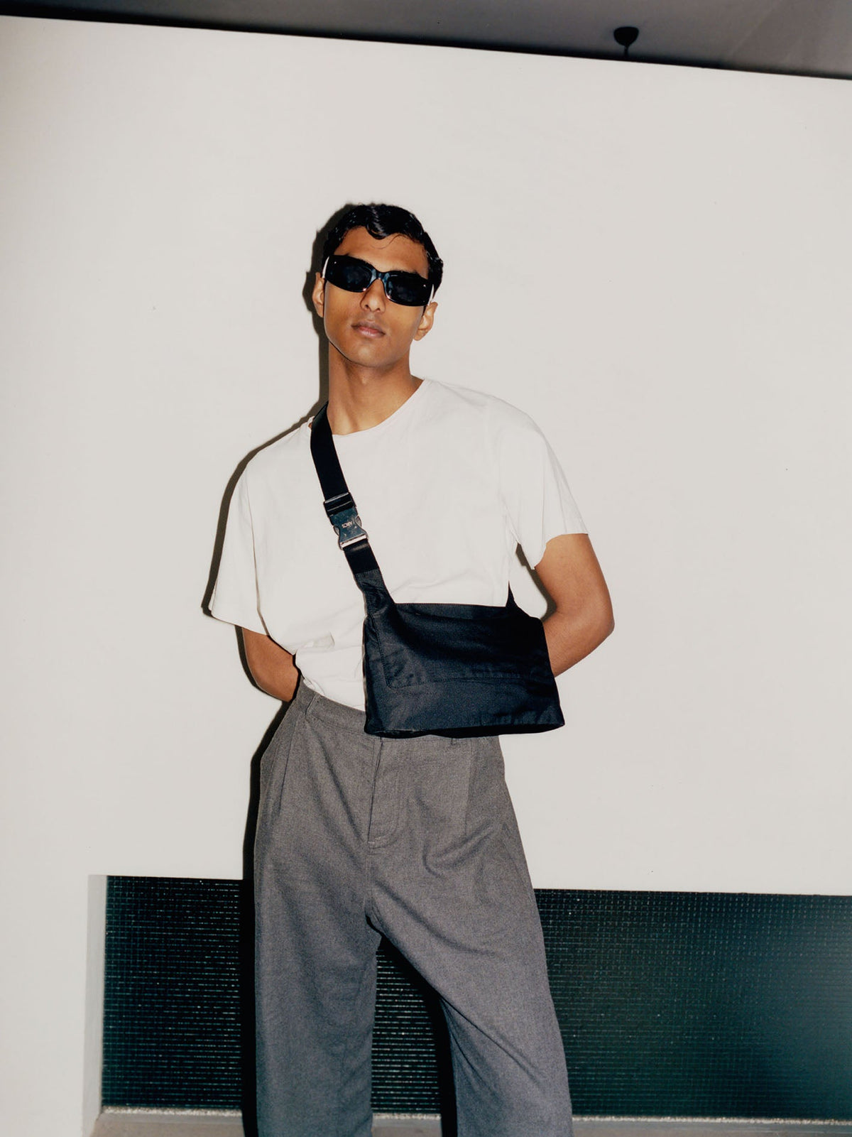 CLUB Crossbody in BLACK