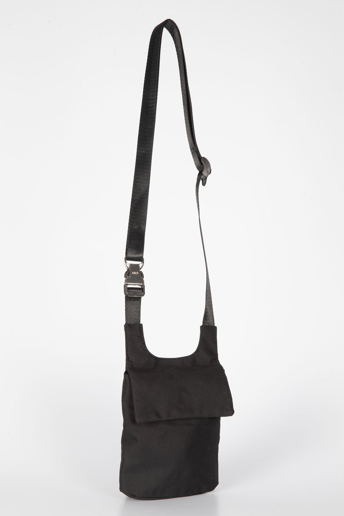 GHOSTING POUCH in BLACK