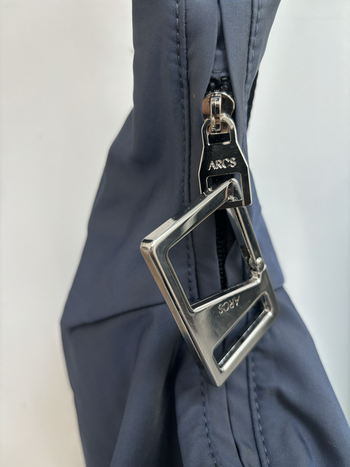 ARCS 'CLINCH' Carabiner