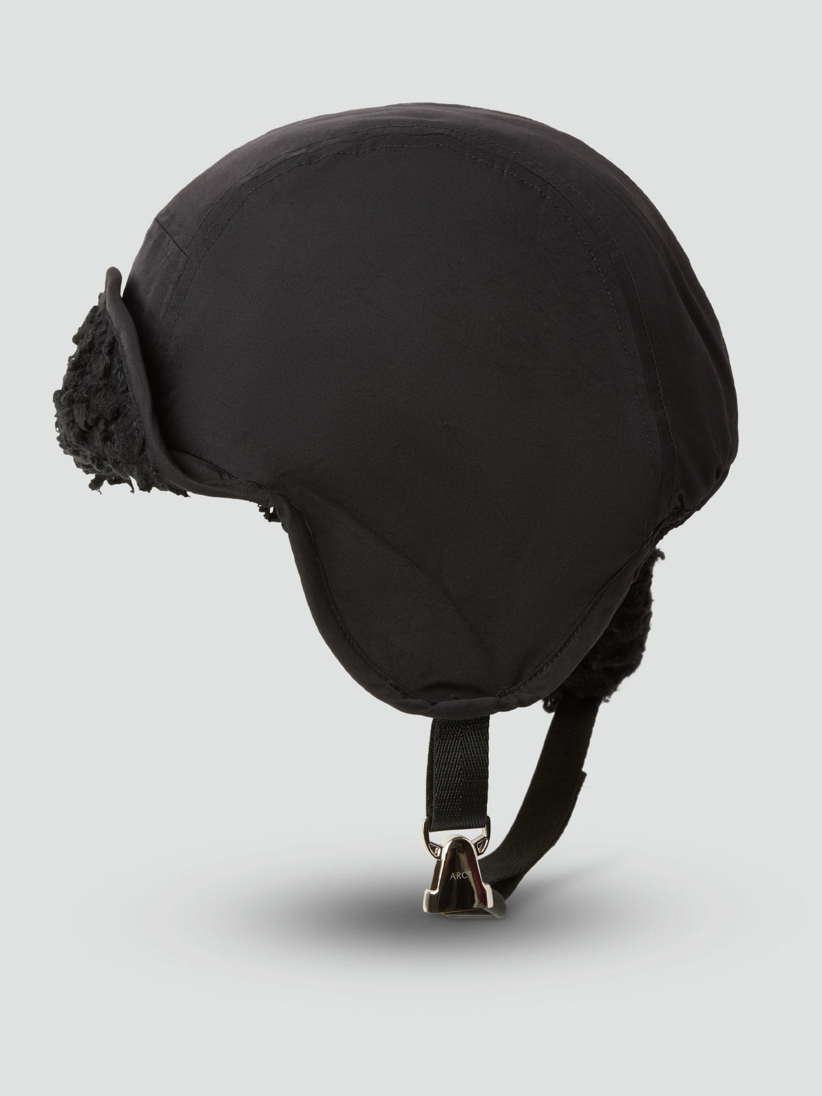 STEADY Cap in SAVIAN Eco-fur